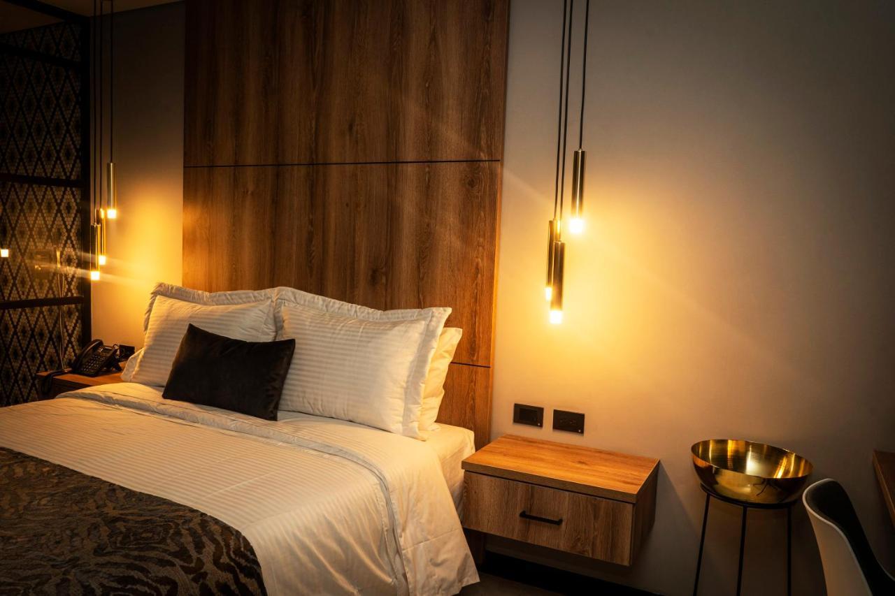 Cavalta By Bernalo Hotels Medellin Exterior photo A bedroom at the hotel