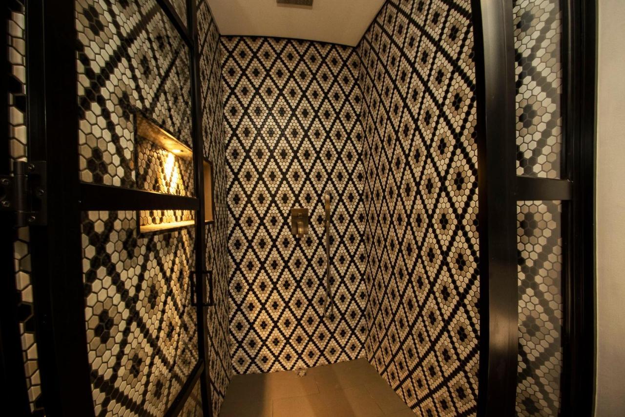 Cavalta By Bernalo Hotels Medellin Exterior photo The interior of the elevator